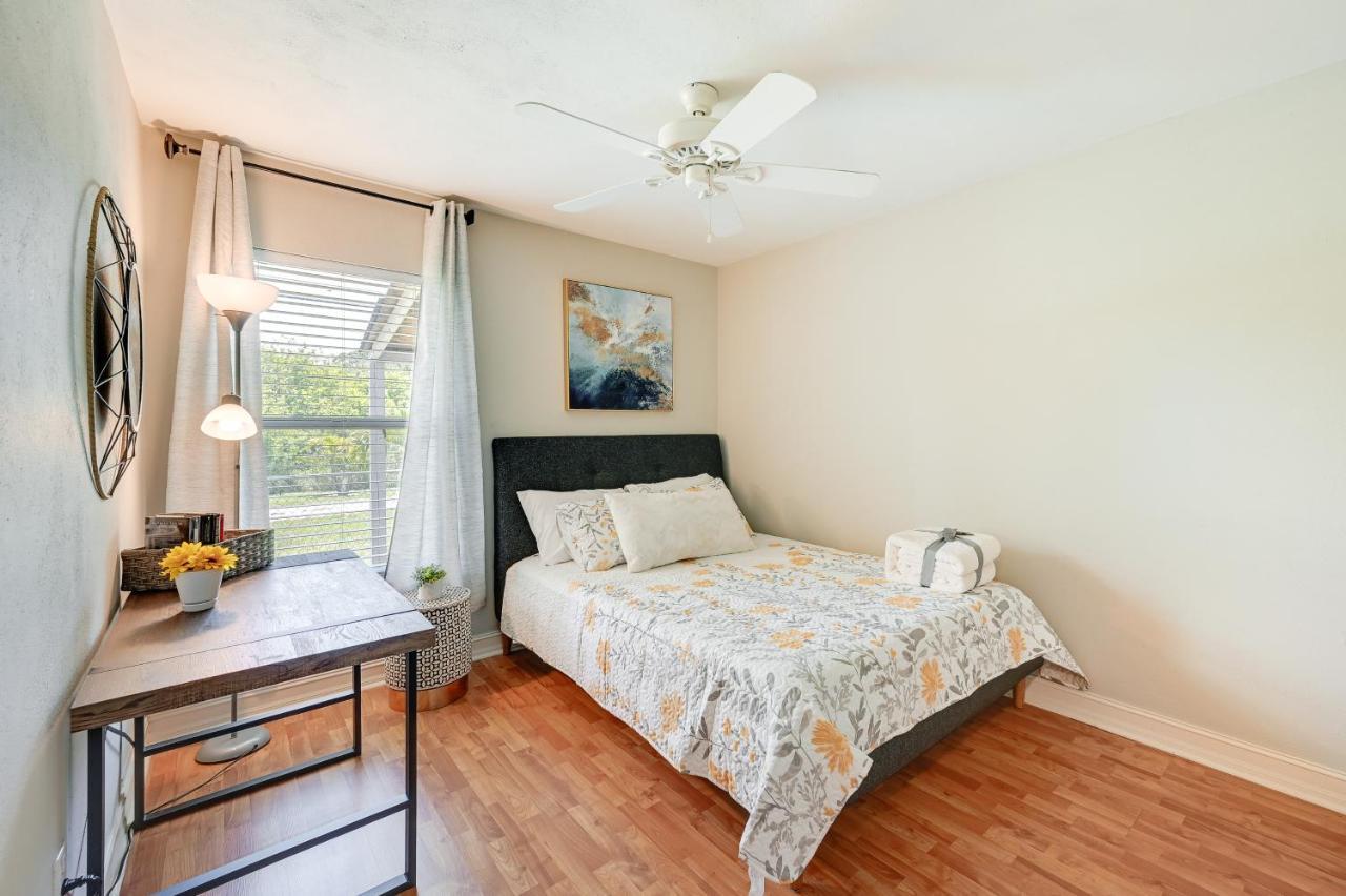 Pet-Friendly Naples Vacation Rental With Fire Pit! Exterior photo